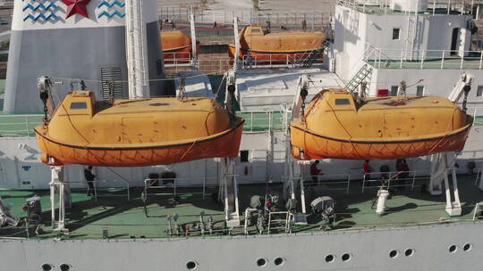 4K航拍中国上海停靠在滨江退役的远望号02