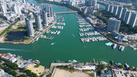 三亚三亚湾游艇码头及周边城市风景航拍