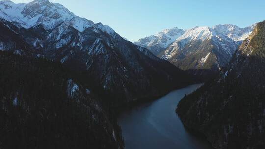 航拍九寨沟长海雪景