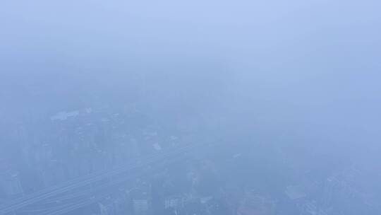 广州天空雨雾天气朦胧唯美城市风光航拍