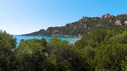 海岛森林湛蓝海水自然风景旅行