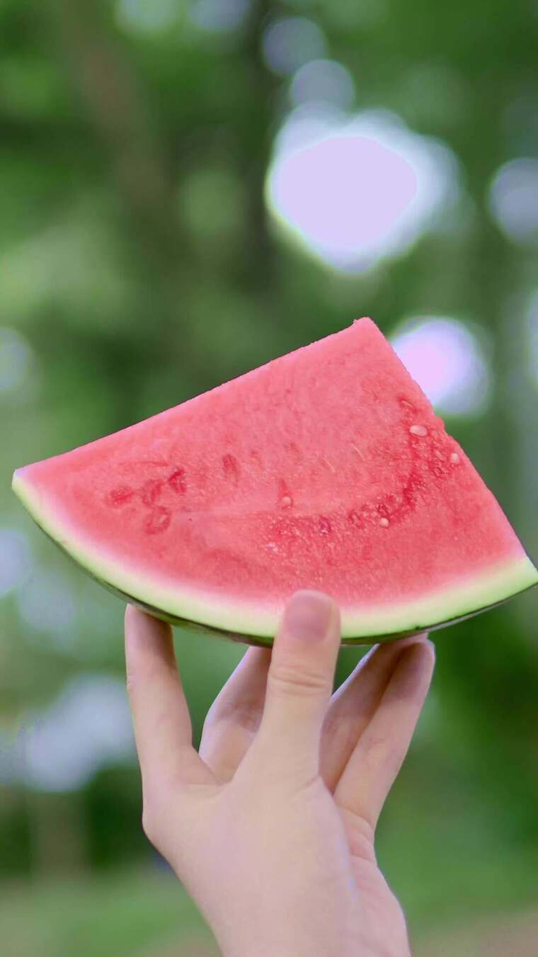 夏天夏至立夏溯溪溪水西瓜吸氧小清新夏日感