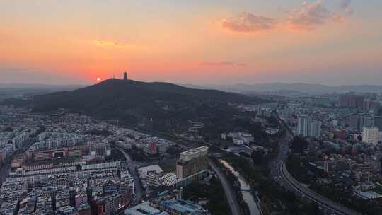 云南曲靖日落晚霞夕阳航拍