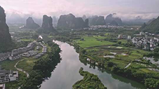 航拍视角下的田园山川风景