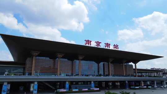 南京地标、高铁站、南京南站延时视频素材模板下载