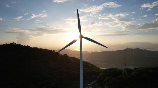 海边的风力发电机新能源风电风能风车4K