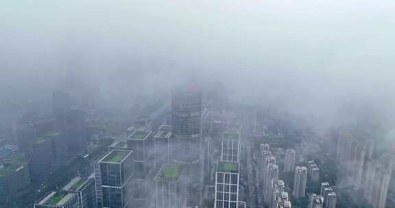 雨天高楼穿云航拍