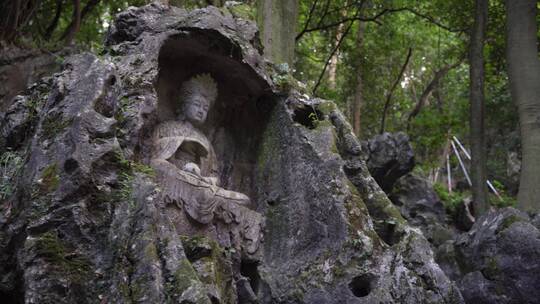 杭州灵隐寺飞来峰塑像