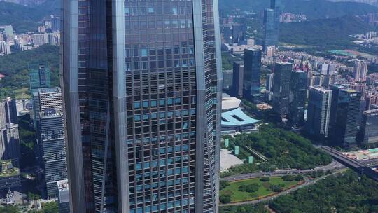 深圳福田平安金融中心右移看到市民中心全貌