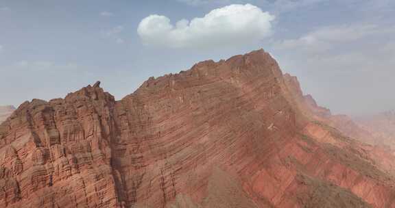 天山神秘大峡谷丹霞地貌航拍