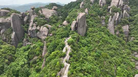 航拍福建宁德福鼎太姥山海上仙山风光