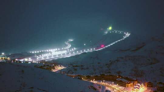 阿勒泰市 将军山滑雪场夜景风光航拍 新疆