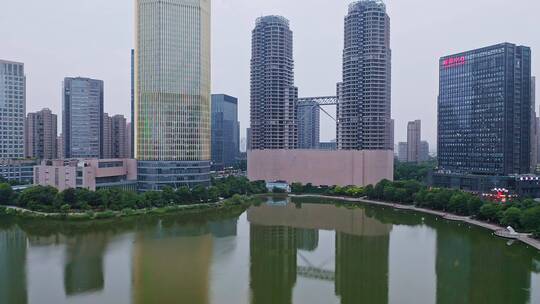 绍兴世茂中心,梅龙湖公园,湖景