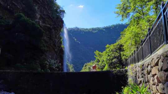 景区瀑布自然风光
