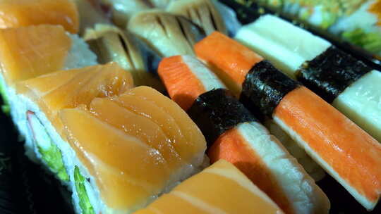 日本传统海鲜寿司