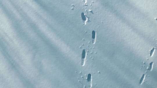 台阶、痕迹、雪、无人机