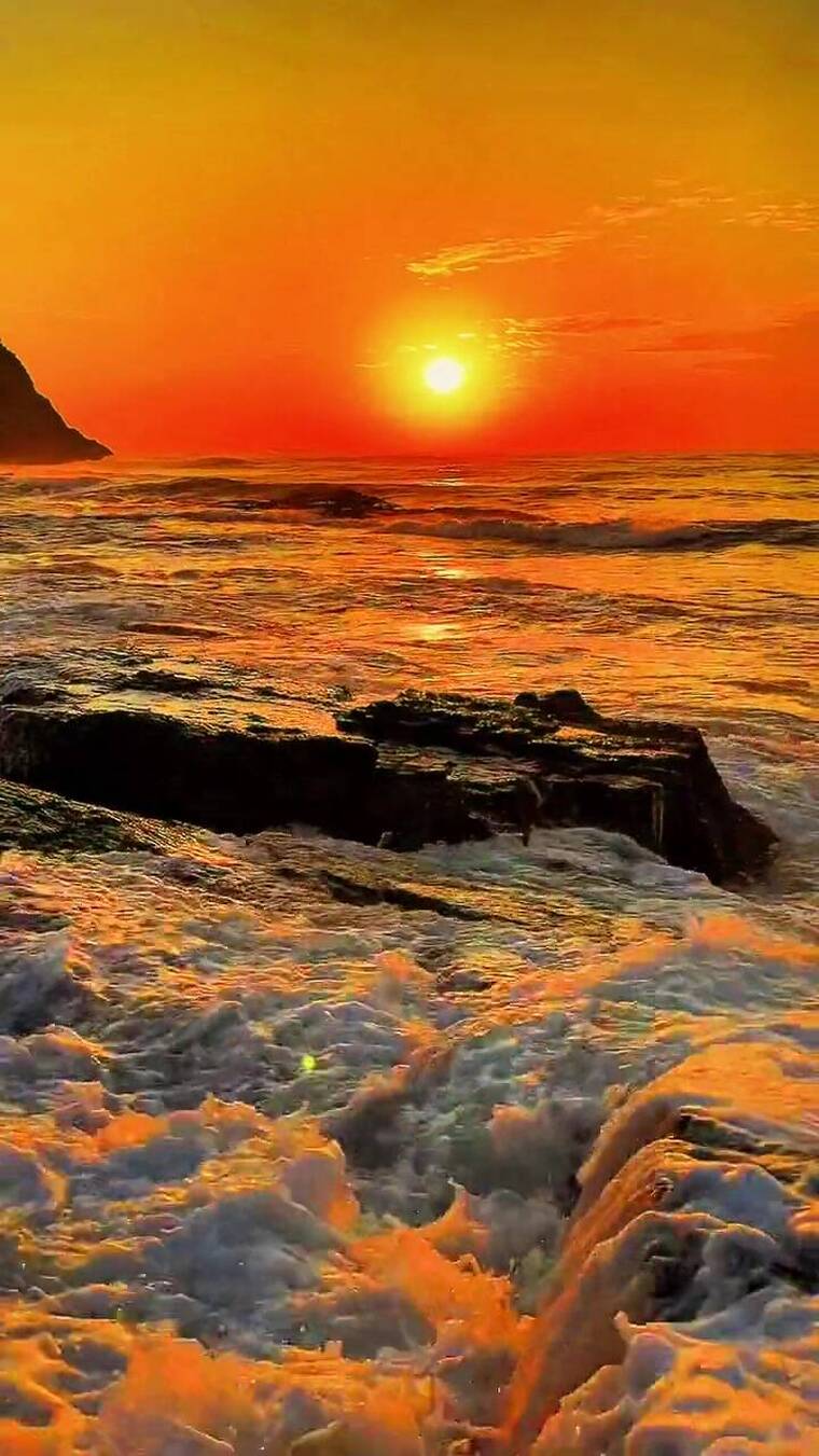 爱世间温柔万物，沿途为晚霞停留