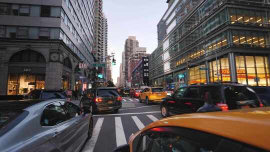 城市开车第一视角 城市道路视频素材模板下载
