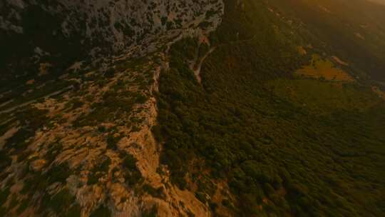 FPV无人机航拍森林山脉海岛日出日落撒丁岛