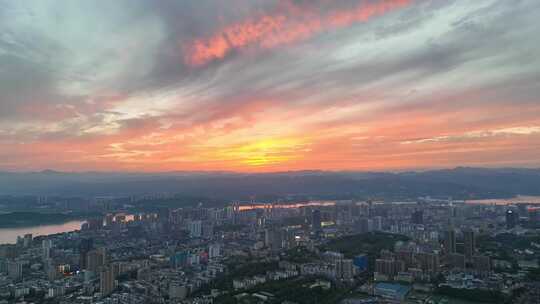 航拍宜昌城市晚霞风景