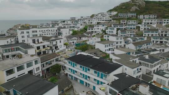 航拍东海舟山群岛屿花鸟岛大海边