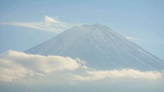 日本富士山雪顶