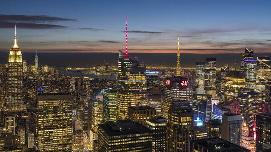 美国纽约曼哈顿城市的黄昏晚霞日落延时