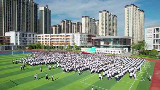 湖南衡阳市高新成章实验学校校园足球场航拍