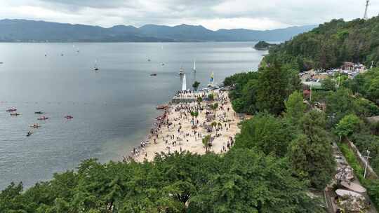 抚仙湖明星鱼洞风景区海边沙滩湖泊