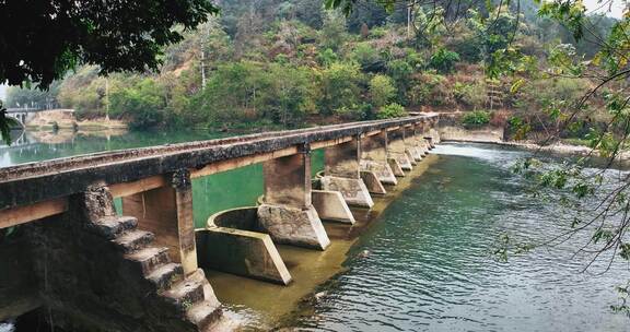 广西河池巴马盘阳河风景区石桥0824