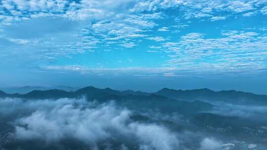 实拍山云海 西湖的山 云海