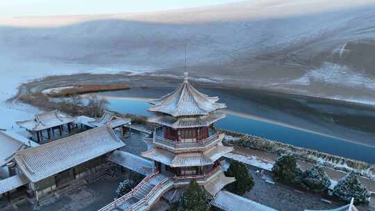 敦煌鸣沙山月牙泉美景