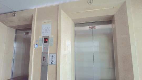 医院电梯进出第一视角视频素材模板下载