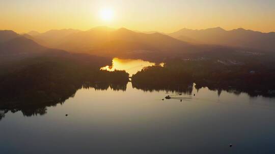 杭州冬季西湖夕阳