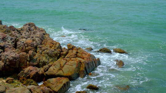 海边 沙滩 岩石 礁石 海浪