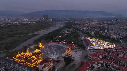 云南德宏州瑞丽江广场中缅边境航拍夜景风光