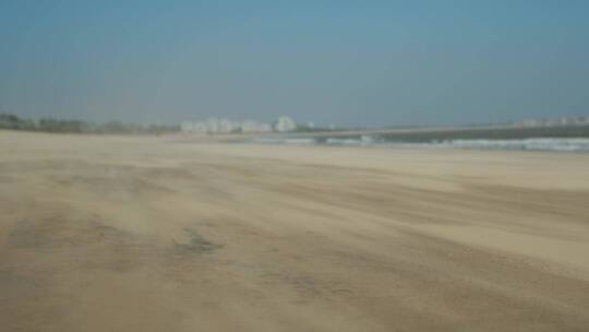 海滩流动风沙