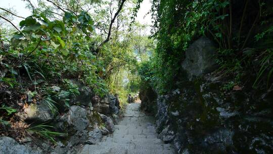 广西桂林象山景区象鼻山登山道视频素材模板下载