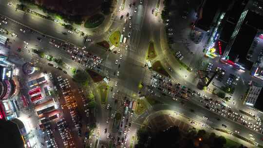 夜晚城市道路交通航拍下班车流路况夜景