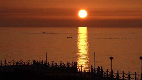 美丽的夕阳落日