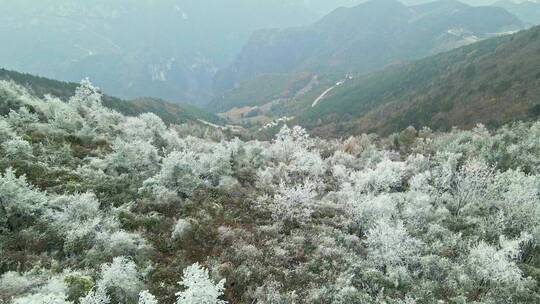 航拍三峡雪景视频素材模板下载