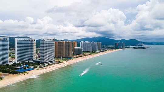 广东惠州惠东双月湾度假酒店海岸线延时摄影视频素材模板下载
