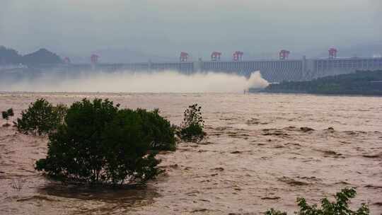 三峡大坝泄洪场景实拍视频