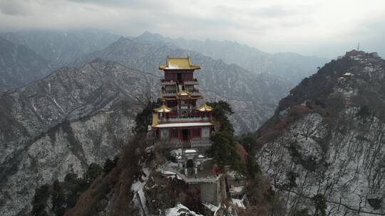 初春的西安钟南山南五台——灵应台