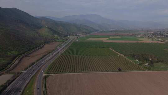 库拉卡维智利无人机景观路街道高速公路向后