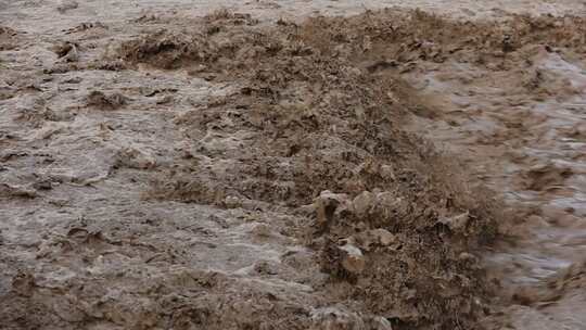 实拍暴雨后洪水 山洪  泥石流