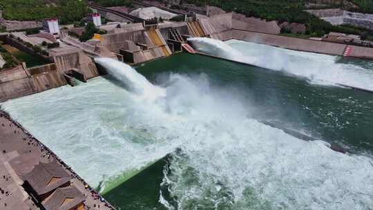 河南黄河小浪底水库汛期泄洪排水排沙