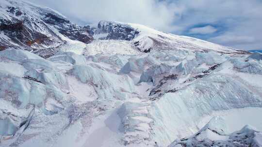 航拍新疆喀什慕士塔格峰冰川视频素材模板下载