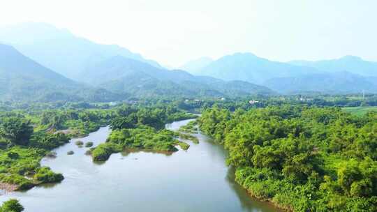 航拍绿色森林河流大自然风景