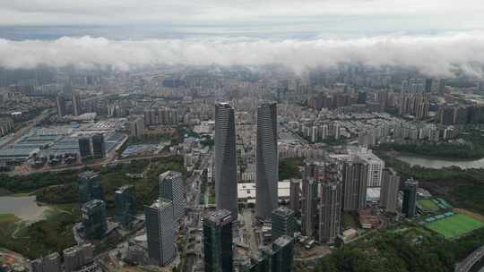 深圳龙岗区坂田星河双子塔平流雾云海